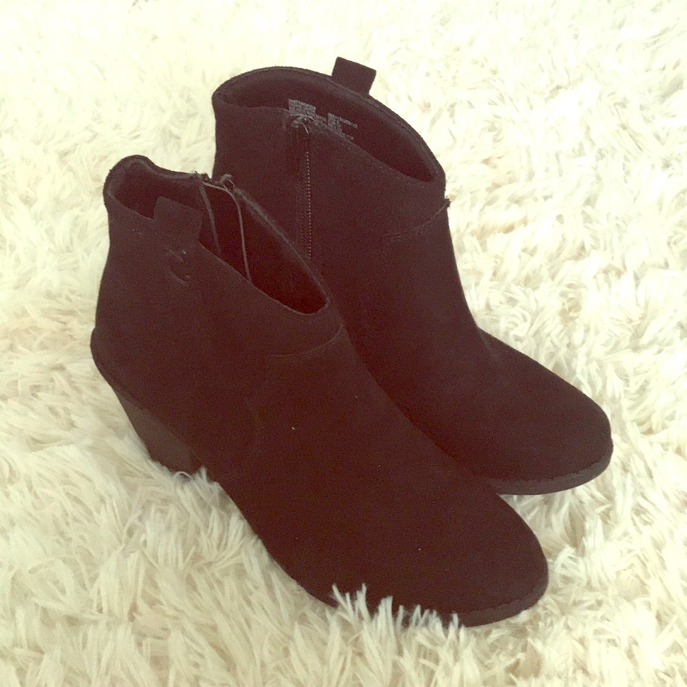 ✨Black Booties✨